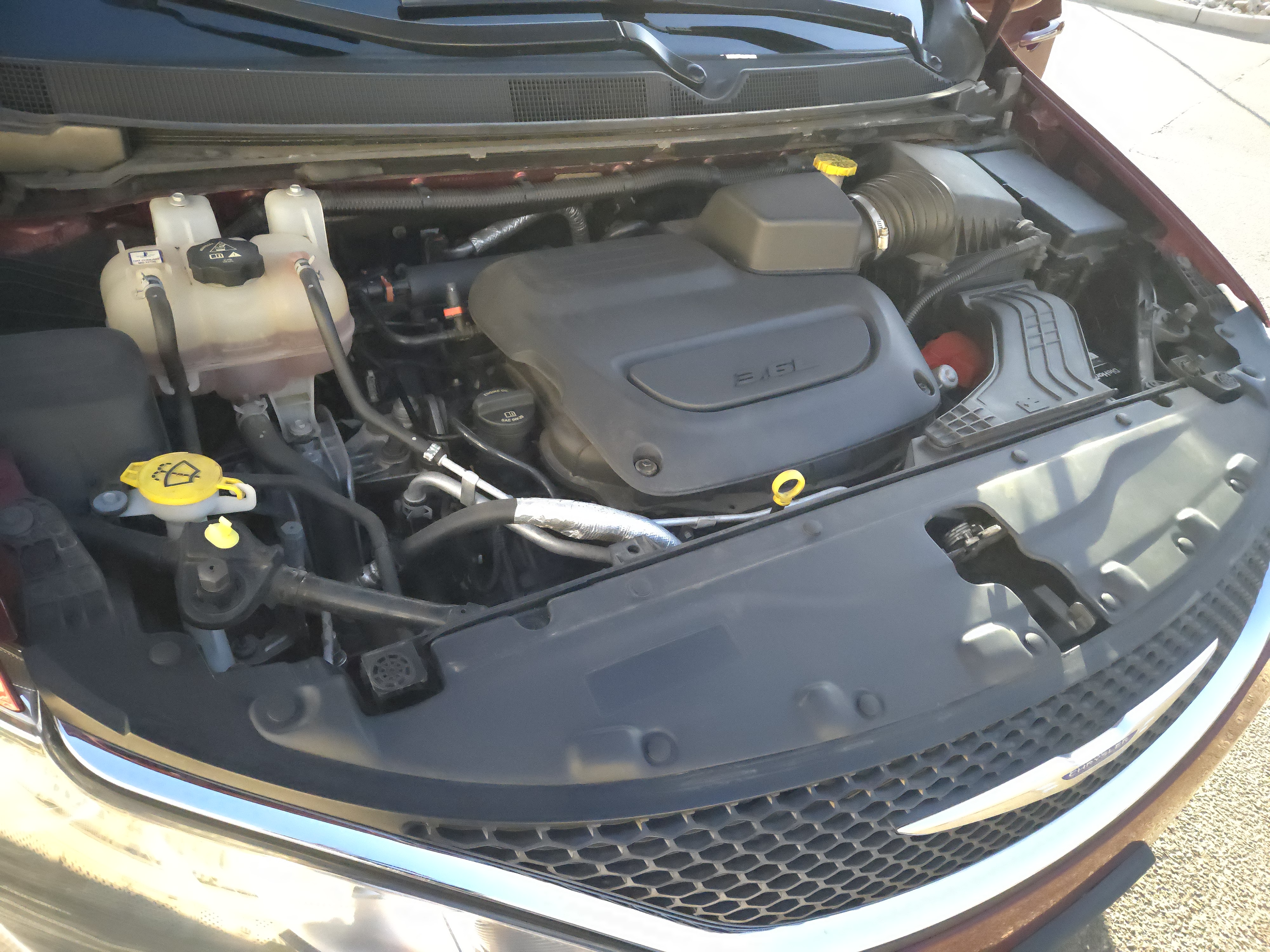 Used 2020 Chrysler Pacifica Touring-L FWD image 10