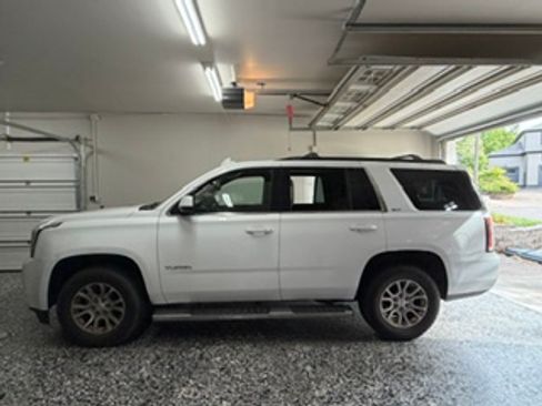 Used 2016 GMC Yukon SLT w/ HD Trailering Package AWD/4WD image 1