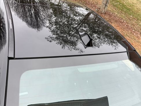 Used 2012 BMW 550i Sedan image 8