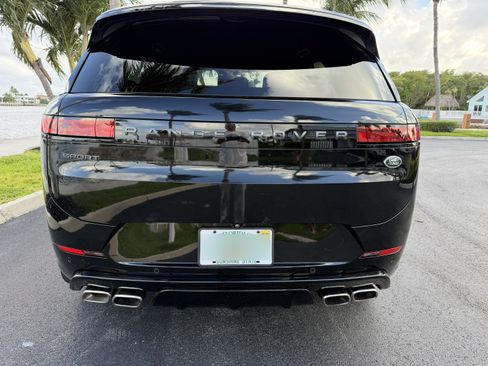 Used 2023 Land Rover Range Rover Sport First Edition image 12