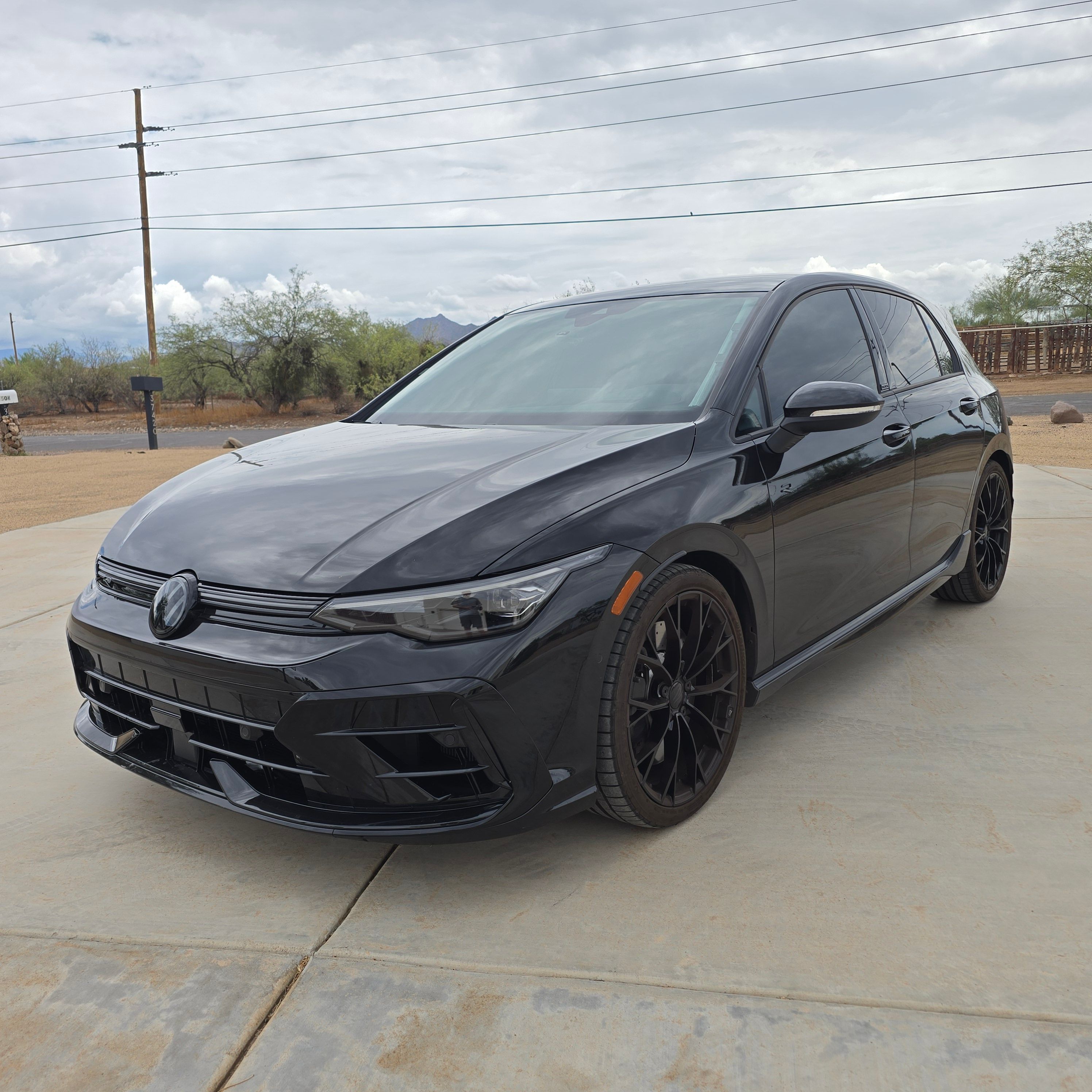 Used 2025 Volkswagen Golf R Black Edition AWD/4WD image 5