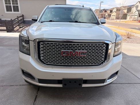 Used 2015 GMC Yukon XL Denali w/ Touring Package image 2