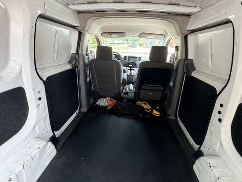 Used 2015 Nissan NV200 S FWD image 18