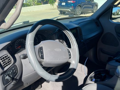 Used 2002 Ford F150 4x4 SuperCrew image 13