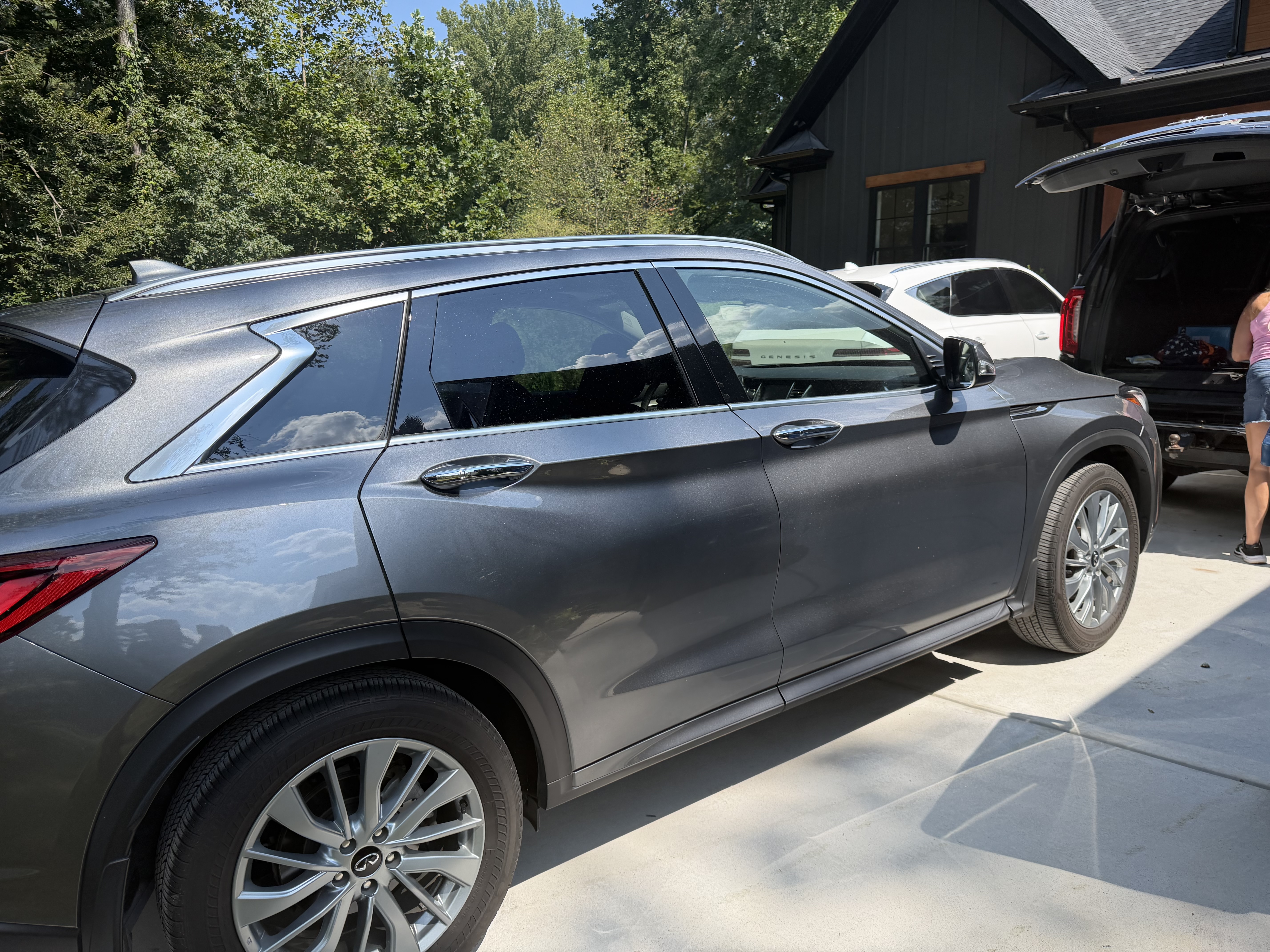 Used 2023 INFINITI QX50 Luxe FWD image 8