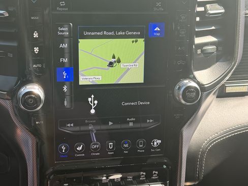 Used 2020 RAM 3500 Limited AWD/4WD image 8