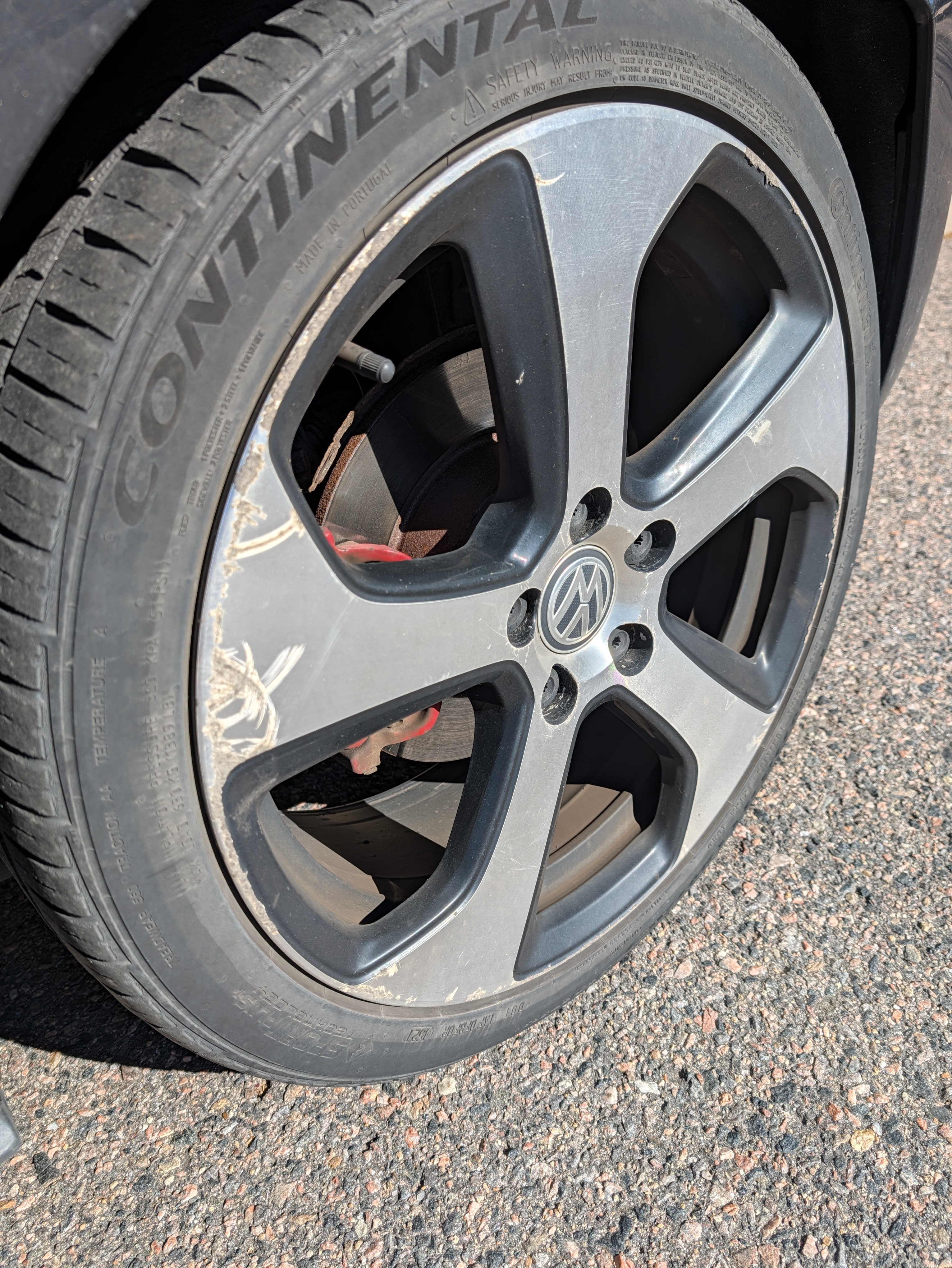 Used 2015 Volkswagen GTI SE FWD image 15
