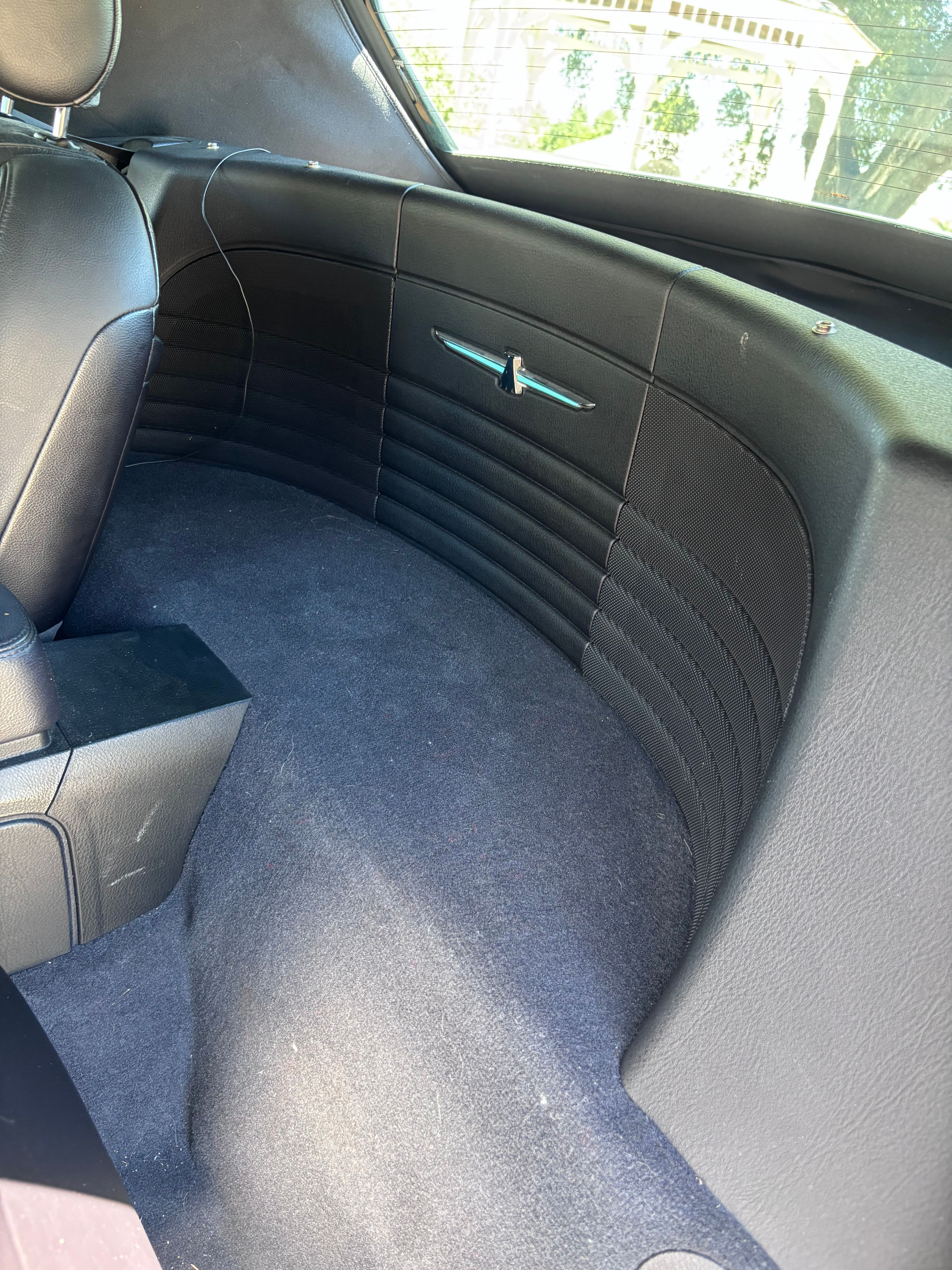 Used 2005 Ford Thunderbird RWD image 15