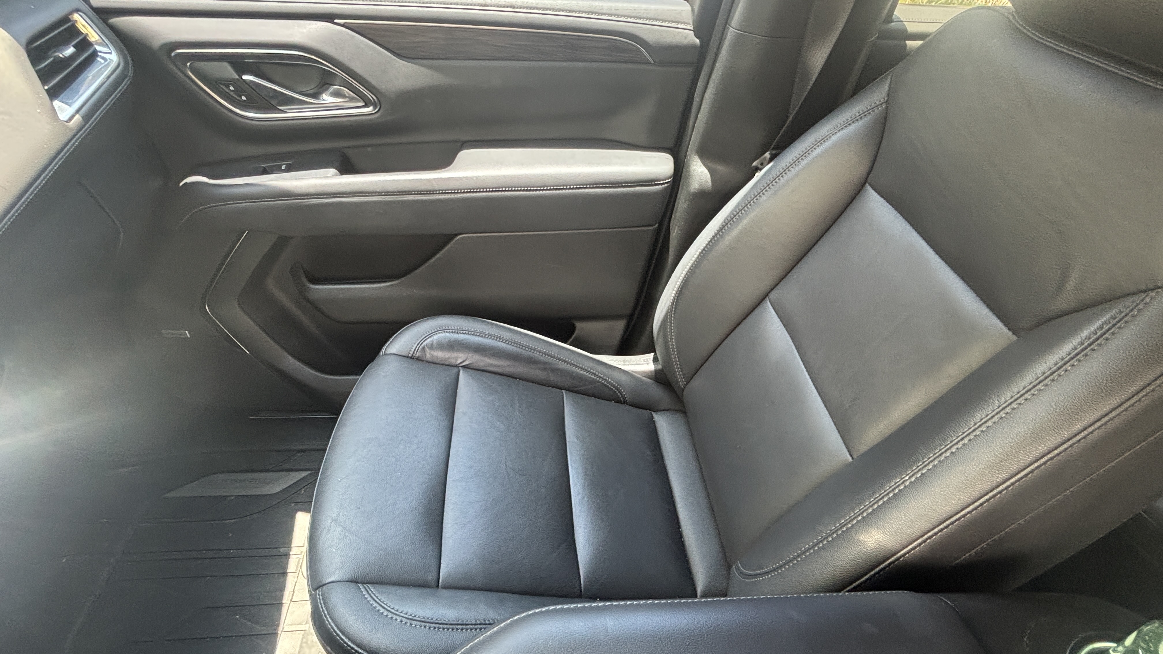 Used 2021 Chevrolet Tahoe LT w/ Rear Media and Nav Package RWD image 9