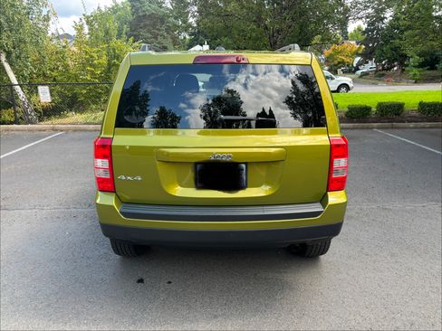 Used 2012 Jeep Patriot Sport w/ PWR Value Group AWD/4WD image 4