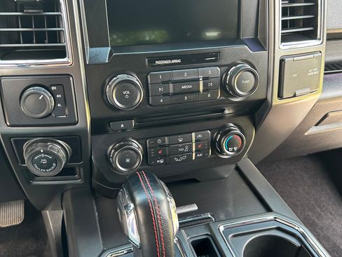 Used 2016 Ford F150 XLT w/ Equipment Group 302A Luxury AWD/4WD image 10