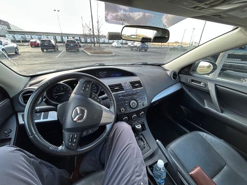 Used 2013 MAZDA MAZDA3 i Touring image 11