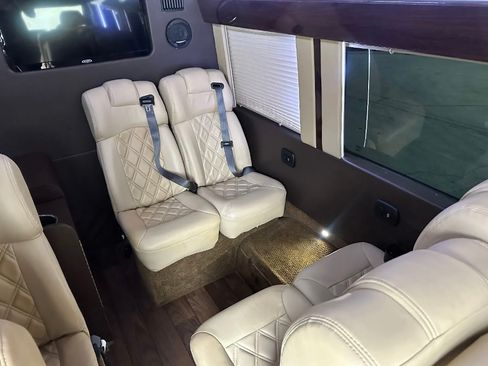 Used 2014 Mercedes-Benz Sprinter 3500 image 8