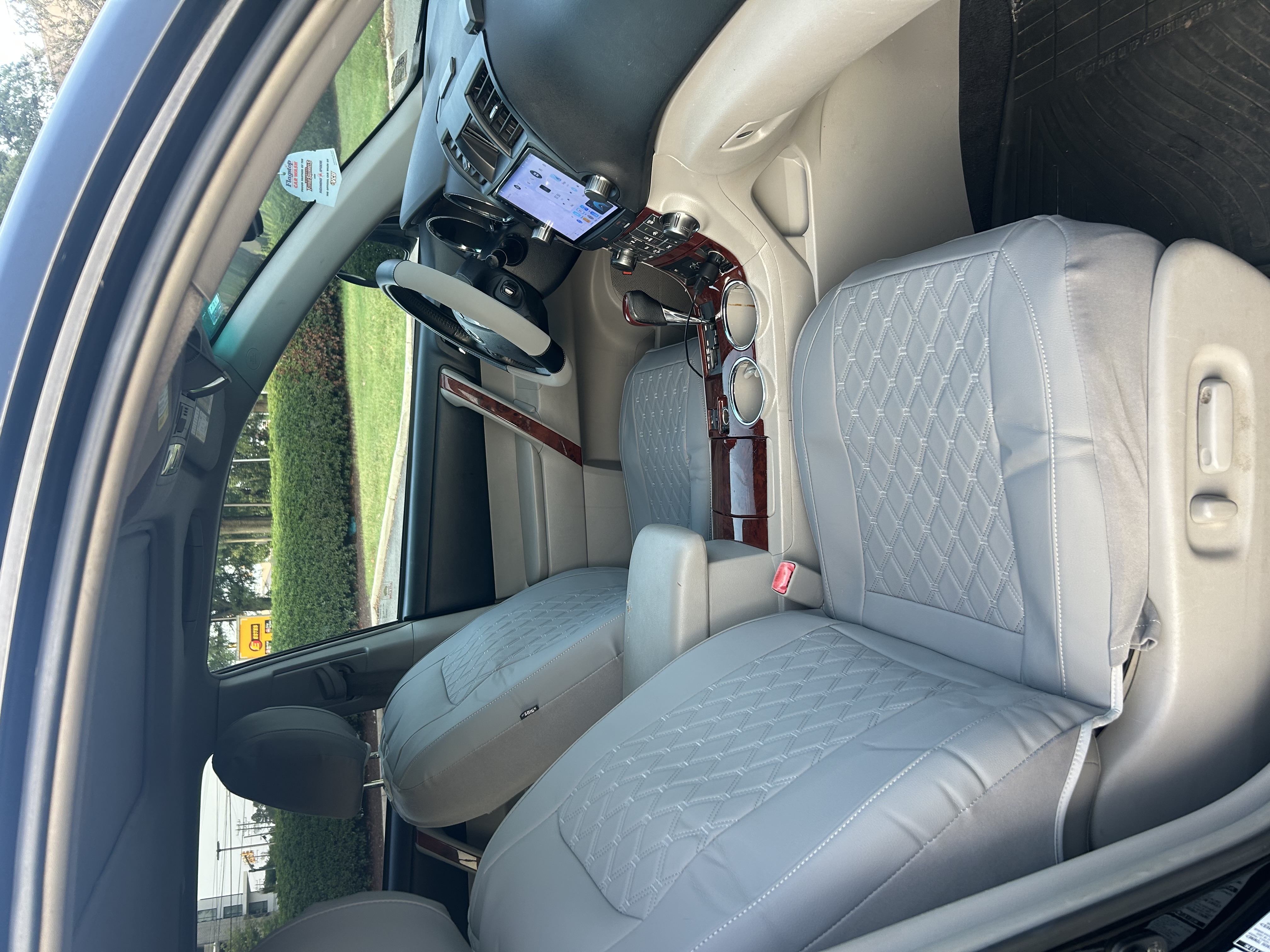 Used 2012 Toyota Highlander Limited w/ Tow Pkg AWD/4WD image 11