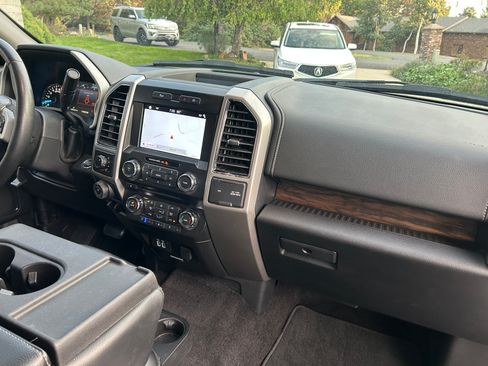 Used 2018 Ford F150 Lariat AWD/4WD image 17