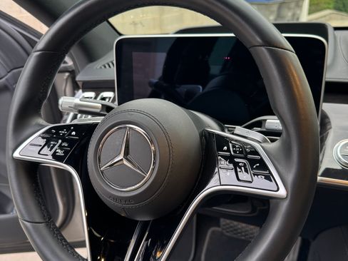 Used 2022 Mercedes-Benz S 500 4MATIC image 11