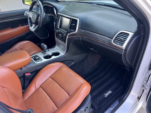 Used 2014 Jeep Grand Cherokee SRT w/ Trailer Tow Group IV image 11