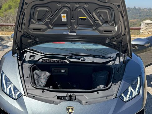 Used 2017 Lamborghini Huracan LP 580-2 image 8