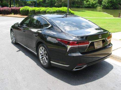 Used 2018 Lexus LS 500 w/ Interior Upgrade Package image 6