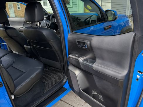 Used 2019 Toyota Tacoma TRD Pro AWD/4WD image 21