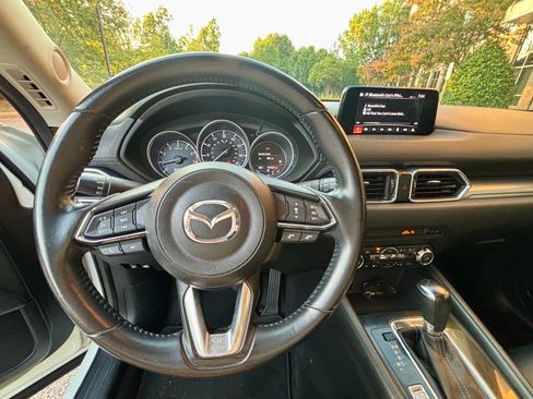 Used 2018 MAZDA CX-5 Touring FWD image 4