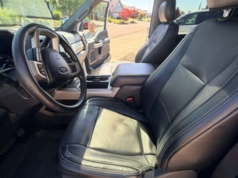 Used 2018 Ford F350 Lariat w/ Lariat Ultimate Package AWD/4WD image 12