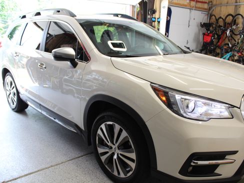 Used 2019 Subaru Ascent Touring w/ Popular Package #2A AWD/4WD image 2