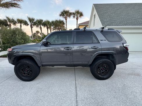 Used 2016 Toyota 4Runner TRD Pro image 1