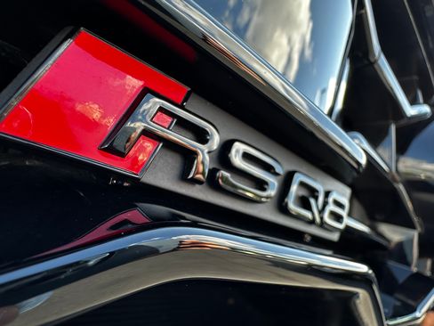 Used 2022 Audi RS Q8 image 11