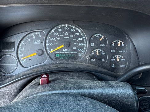 Used 2000 GMC Sierra 1500 4x4 Extended Cab image 10