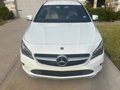 Used 2018 Mercedes-Benz CLA 250 image 4