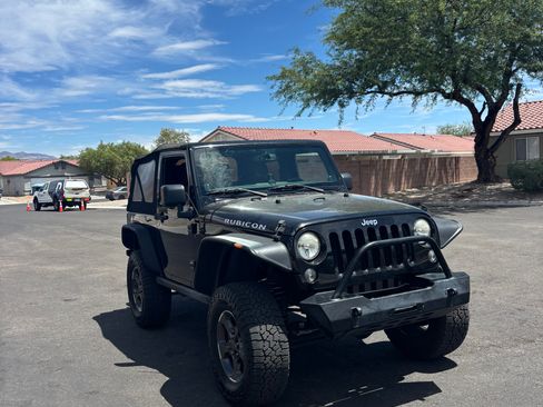 Used 2014 Jeep Wrangler Rubicon w/ Connectivity Group AWD/4WD image 1
