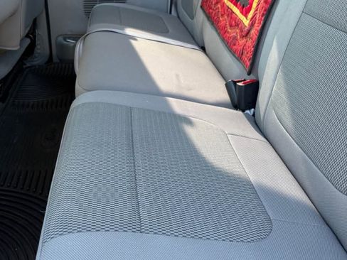 Used 2005 Ford F350 XLT image 11