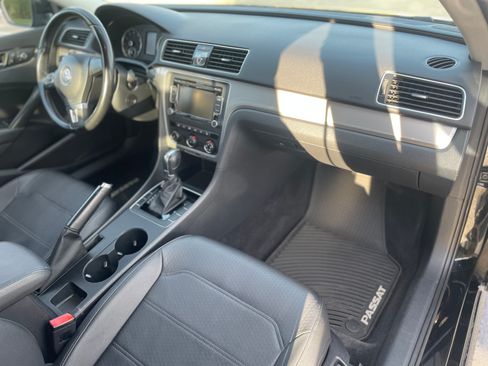 Used 2015 Volkswagen Passat 1.8T Limited Edition image 21