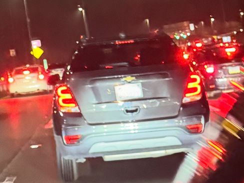 Used 2017 Chevrolet Trax LT w/ LT Convenience Package image 2