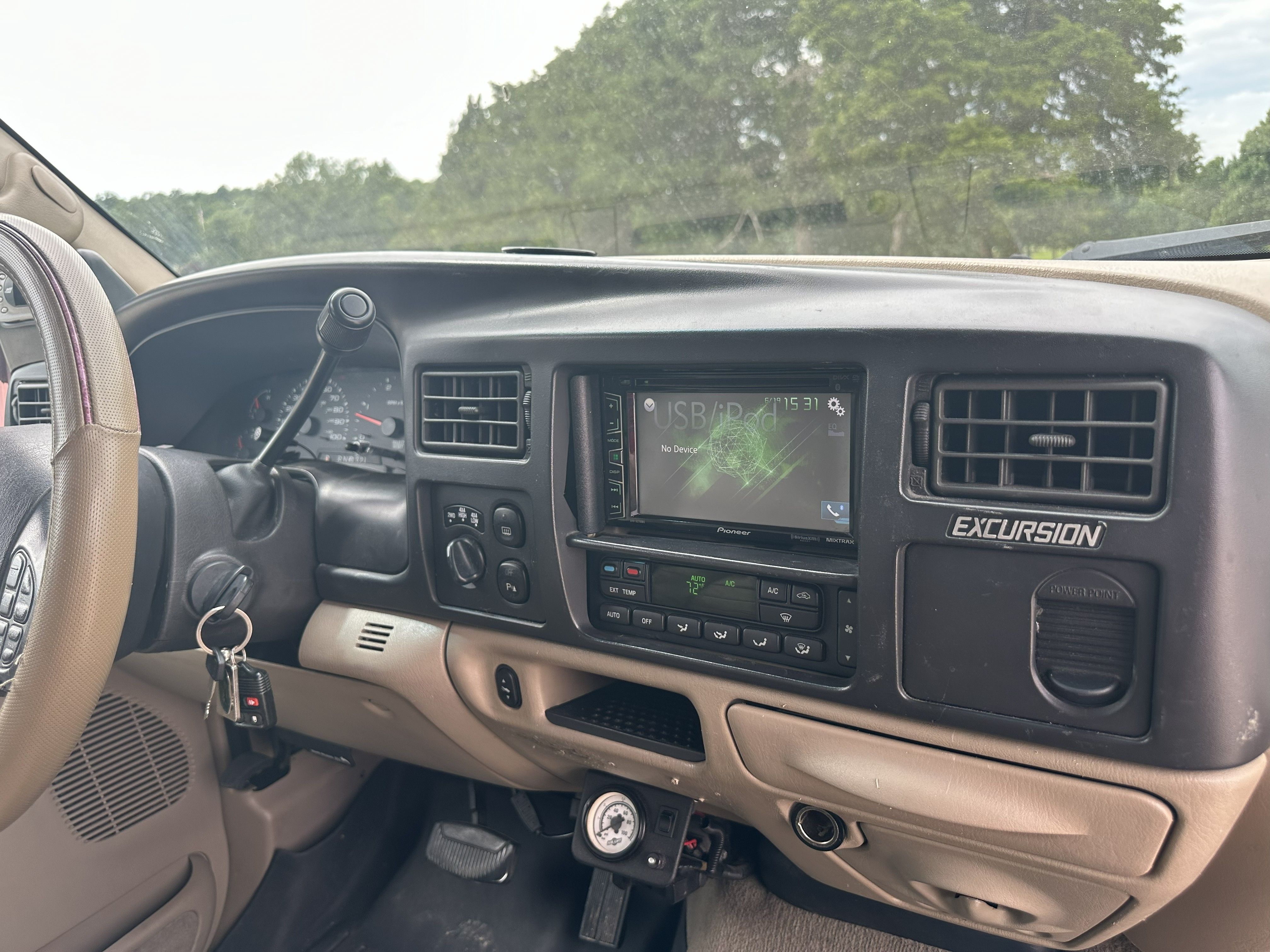 Used 2005 Ford Excursion Limited AWD/4WD image 18