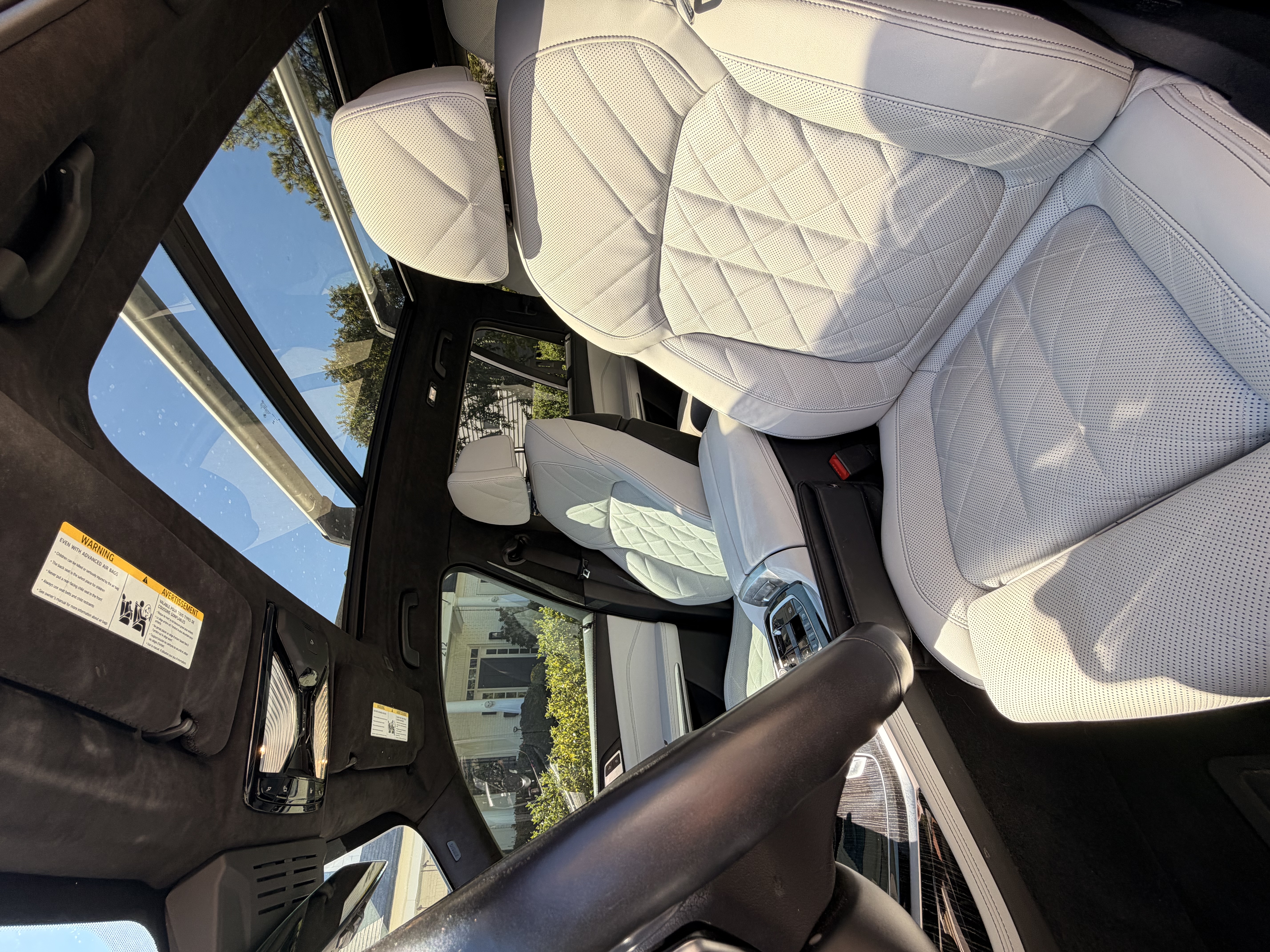 Used 2024 BMW X7 xDrive40i w/ M Sport Package AWD/4WD image 13