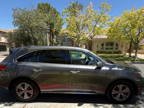 Used 2019 Acura MDX SH-AWD image 2