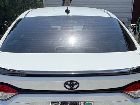 Used 2021 Toyota Corolla SE w/ Carpet Mat Package (TMS) FWD image 4