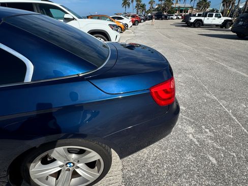 Used 2011 BMW 328i 328i Convertible 2D image 17