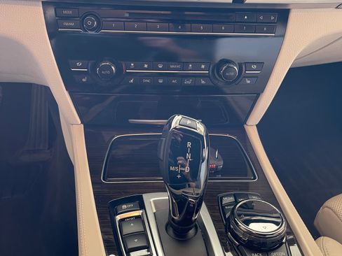 Used 2014 BMW 750Li 750Li Sedan 4D image 16