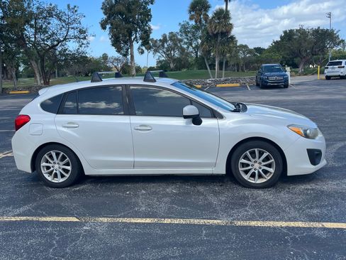 Used 2014 Subaru Impreza 2.0i Premium AWD/4WD image 8