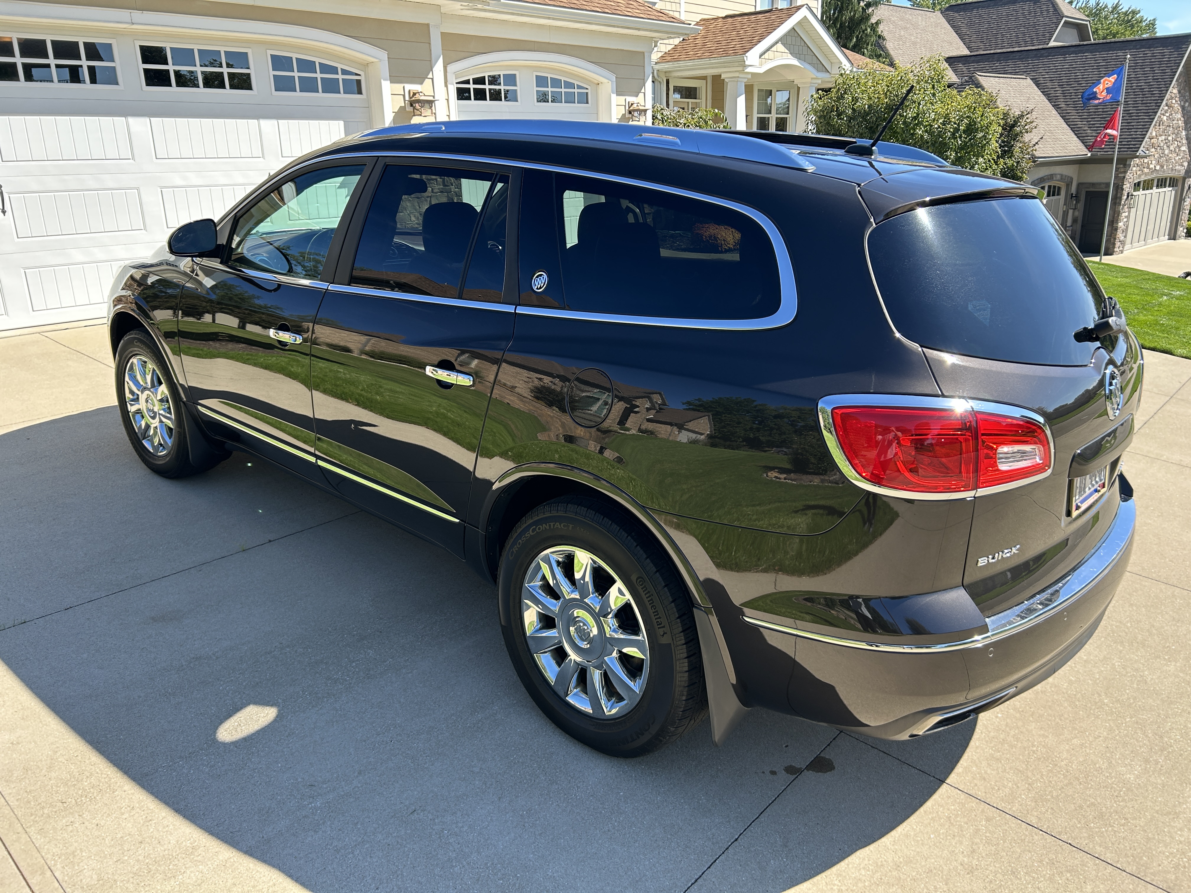 Used 2014 Buick Enclave Leather AWD/4WD image 9