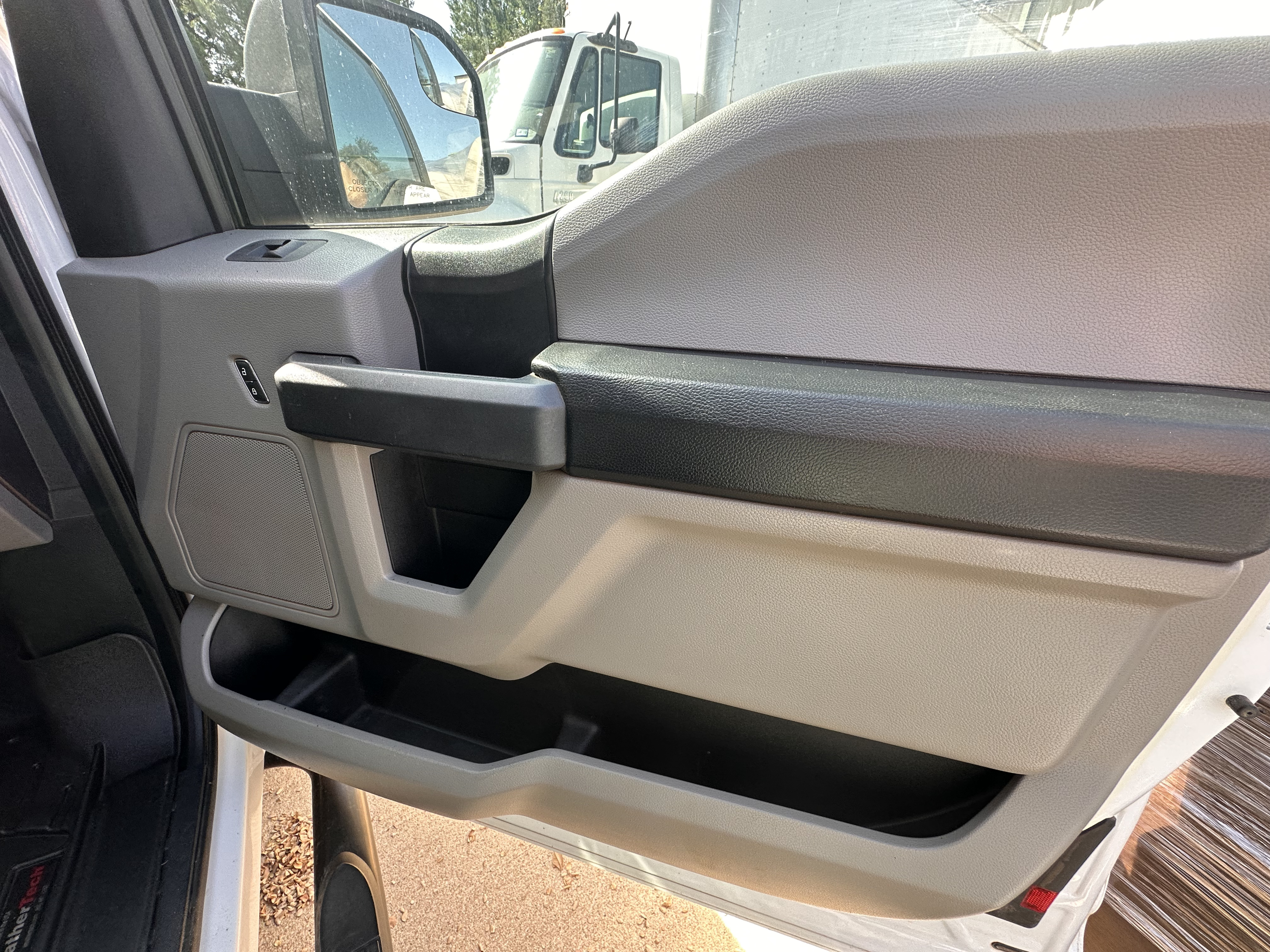 Used 2018 Ford F150 XL w/ Equipment Group 101A Mid AWD/4WD image 10
