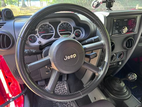Used 2010 Jeep Wrangler Sport AWD/4WD image 11