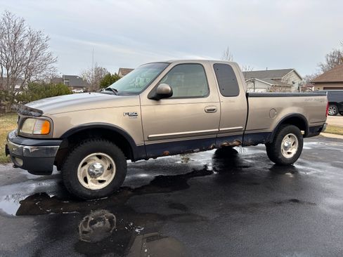 Used 2001 Ford F150 4x4 SuperCab image 2