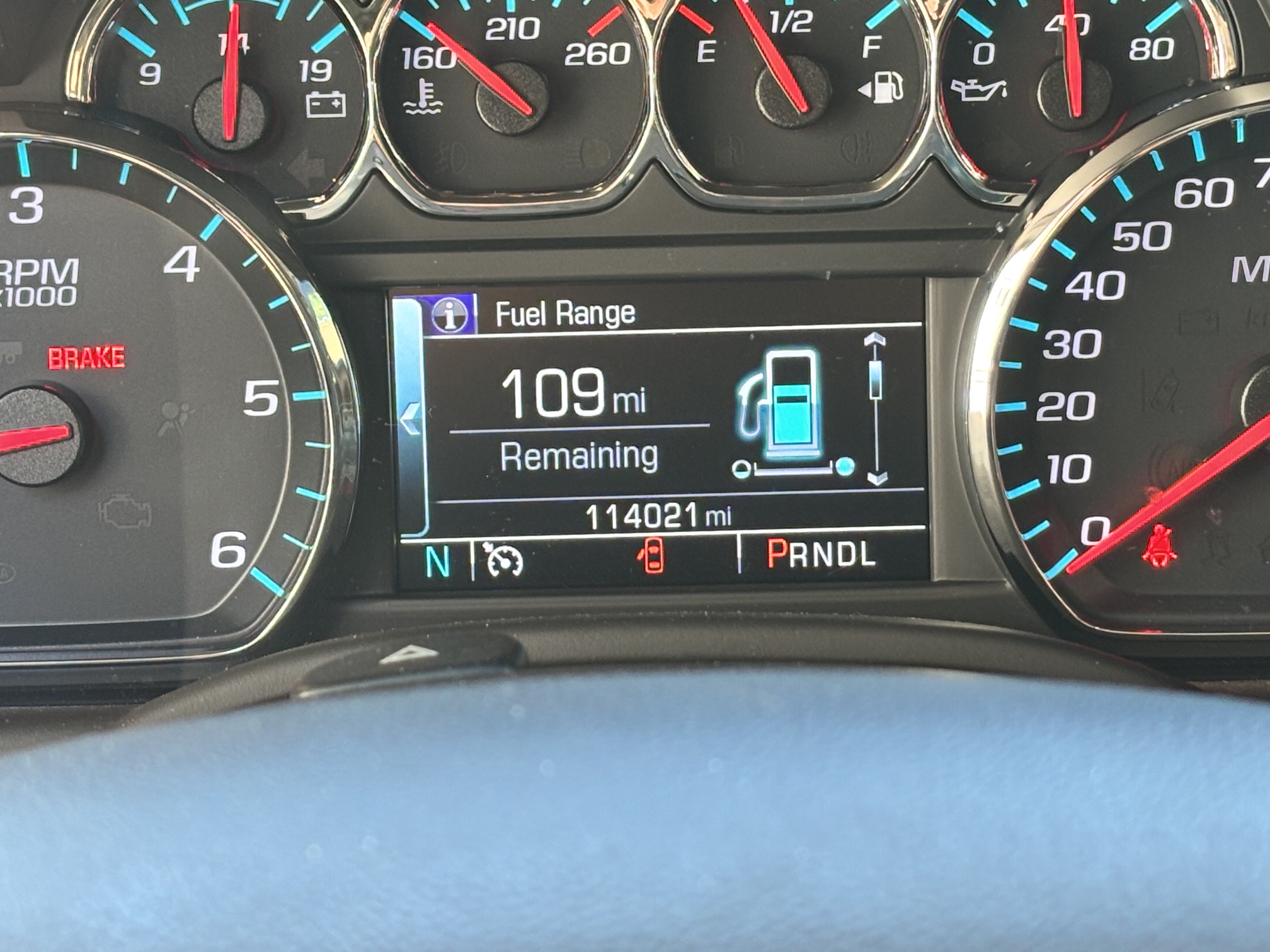 Used 2018 Chevrolet Tahoe Premier w/ RST 6.2L Performance Edition RWD image 13