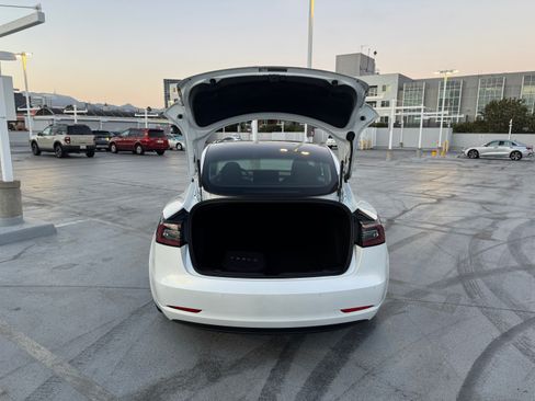 Used 2020 Tesla Model 3 Standard Range Plus RWD image 21