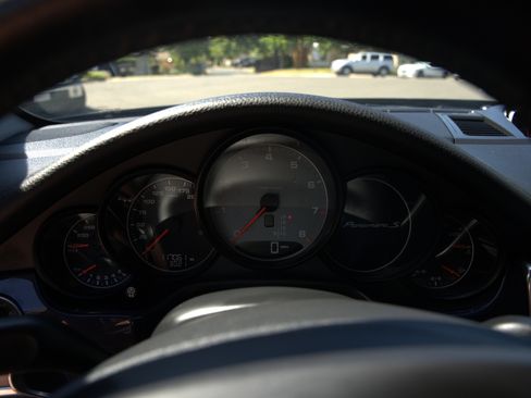 Used 2014 Porsche Panamera S RWD image 18
