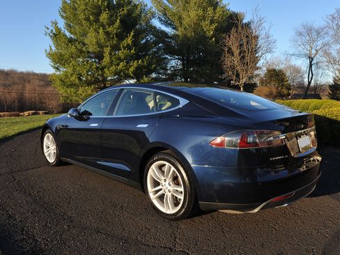 Used 2014 Tesla Model S image 5